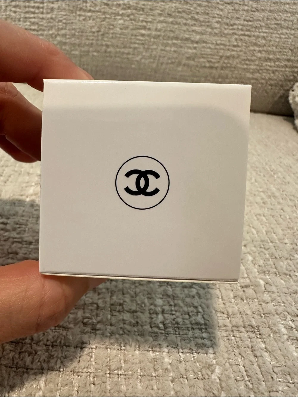 Chanel Hydra Beauty Nutrition Lip Care